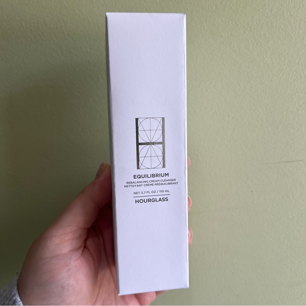 Hourglass EQUILIBRIUM REBALANCING CREAM CLEANSER brand new in box